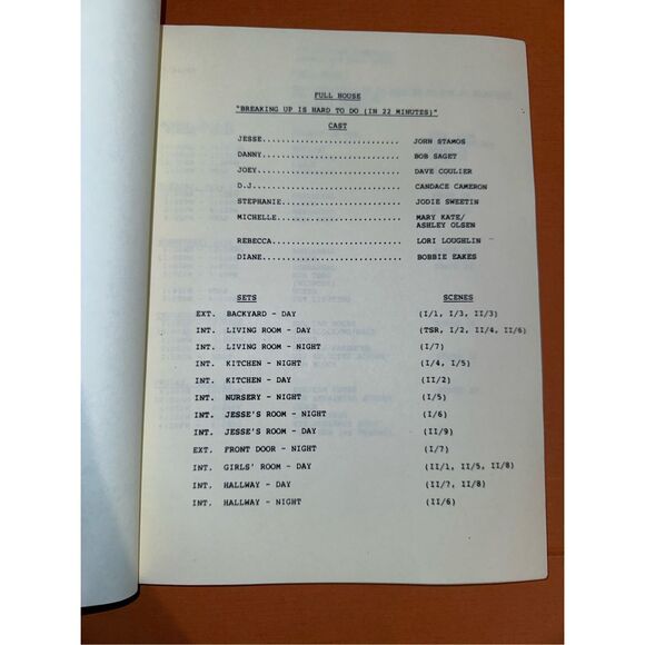 Original Signed Full Script of Fuller House from 1989 John Stamos Autograph - Picture 3 of 3